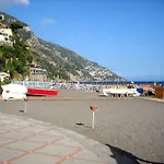 Daire Costanzo Beachfront Air Conditioning And Free Wi-fi *