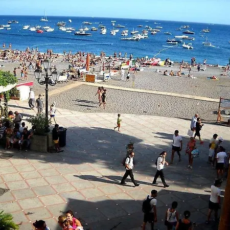 Costanzo Beachfront Air Conditioning And Free Wi-fi 波西塔諾