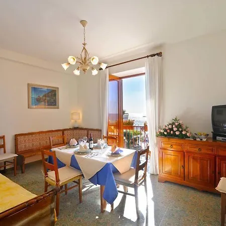 公寓 Costanzo Beachfront Air Conditioning And Free Wi-fi