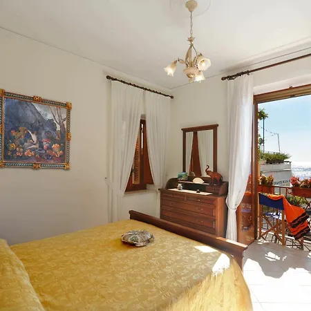 公寓 Costanzo Beachfront Air Conditioning And Free Wi-fi *