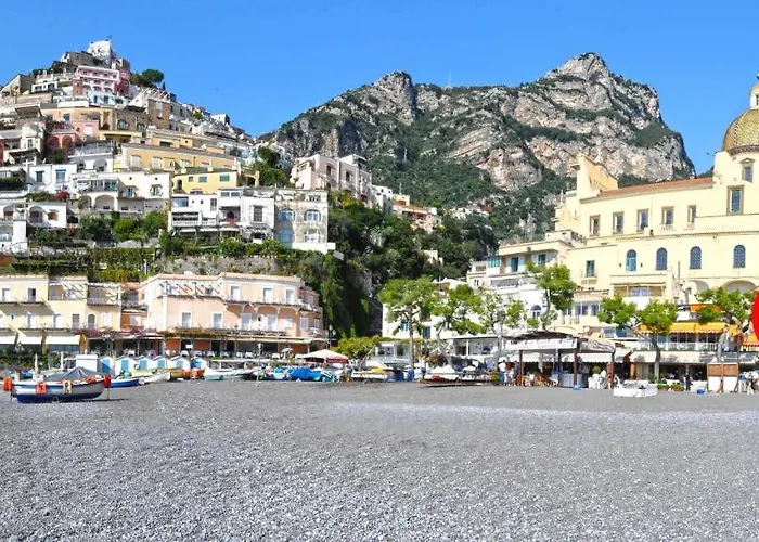 Appartement Costanzo Beachfront Air Conditioning And Free Wi-fi *