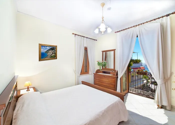 Costanzo Beachfront Air Conditioning And Free Wi-fi * Positano