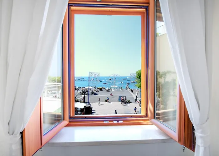 Costanzo Beachfront Air Conditioning And Free Wi-fi Apartman Positano