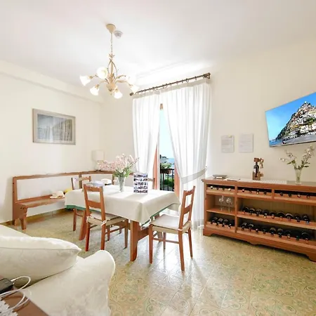 Apartmán Costanzo Beachfront Air Conditioning And Free Wi-fi *