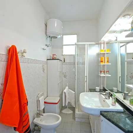 Costanzo Beachfront Air Conditioning And Free Wi-fi Apartmán *